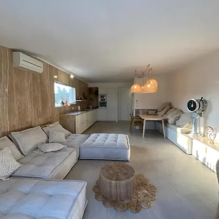 Nyaraló Beautiful House With Terrace Sea Front - Cannes
