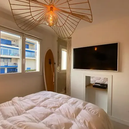 Beautiful House With Terrace Sea Front - Cannes